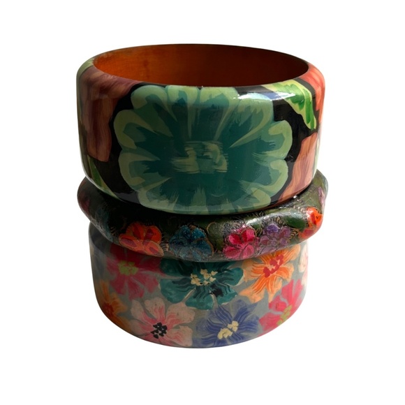 Group of 3Vintage Hand Painted Wood Bangle Bracelets - Picture 6 of 11